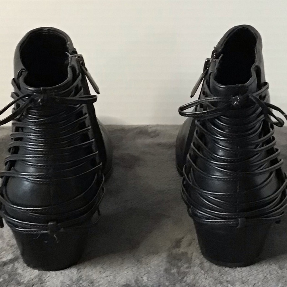Sam Edelman Princeton $170 Black Leather Laced Ankle Boots Booties 7 - Picture 3 of 6